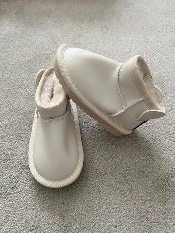 Cream Bear Snugg Boots